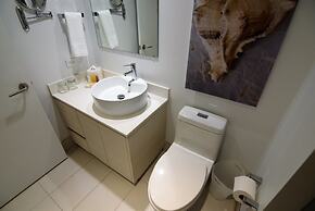 Superb Ocean, Bay & Skyline View Residence 2 Bed 2 Bath @ Beachwalk Re