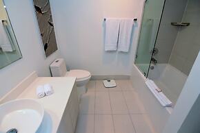 Fabulous Bay, Ocean & Skyline View 2 Bed 2 Bath Residence @ Beachwalk 