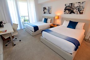 Fabulous Bay, Ocean & Skyline View 2 Bed 2 Bath Residence @ Beachwalk 