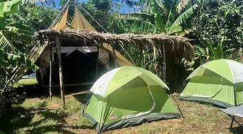 Camp Utila Village - Hostel