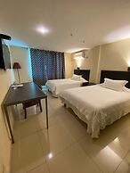 Hotel F Sur Inn