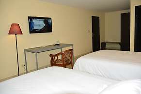 Hotel F Sur Inn
