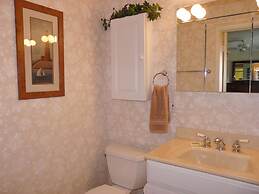 848 Buttonwood Court