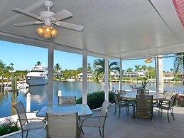 848 Buttonwood Court