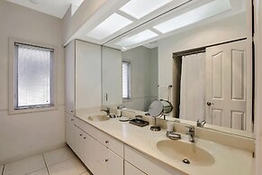 811 Bluebonnet Court