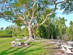 South Seas Tower 3-1409