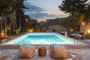 Luxurious Mani Peninsula Traditional Tower