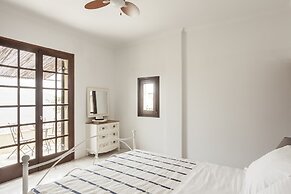 Luxurious Mani Peninsula Traditional Tower