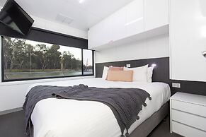 All Seasons Houseboats