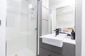 All Seasons Houseboats