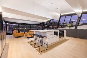 All Seasons Houseboats