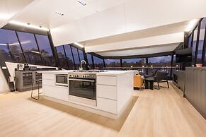 All Seasons Houseboats