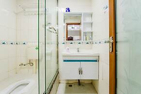 Locals Boutique Apartment Jiuzhou Port.3