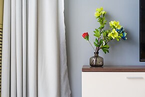 Locals Boutique Apartment Jiuzhou Port.3