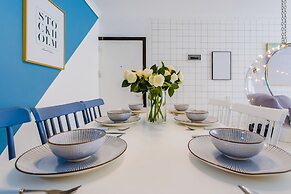 Locals Boutique Apartment Jiuzhou Port.3