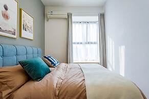 Locals Boutique Apartment Jiuzhou Port.6