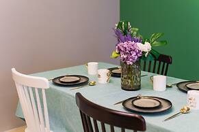 Locals Boutique Apartment Jiuzhou Port.6