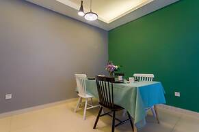 Locals Boutique Apartment Jiuzhou Port.6