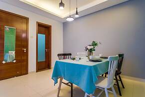 Locals Boutique Apartment Jiuzhou Port.6