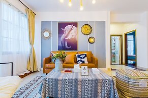 Locals Boutique Apartment Jiuzhou Port.7