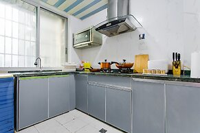 Locals Boutique Apartment Jiuzhou Port.7