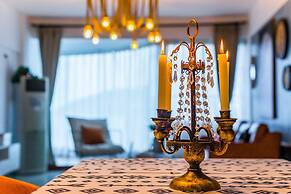 Locals Boutique Apartment Jiuzhou Port.7