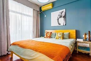 Locals Boutique Apartment Jiuzhou Port.7