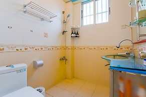 Locals Boutique Apartment Jiuzhou Port.7