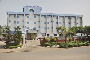 Top Rank Hotel