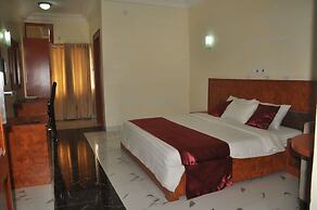 Top Rank Hotel