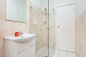 Newly Renovated Apt Close to CBD Unit 1