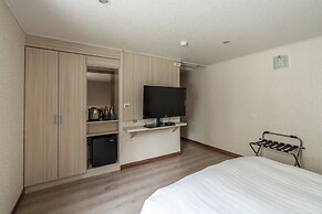 Chillax Inn
