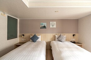 Chillax Inn