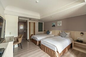 Chillax Inn