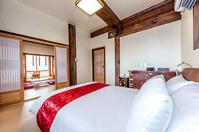 Jeju Hanok Hotel Hallagung
