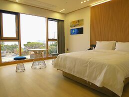 Jeju Hanok Hotel Hallagung