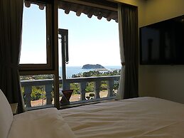 Jeju Hanok Hotel Hallagung