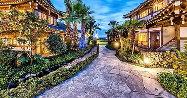 Jeju Hanok Hotel Hallagung