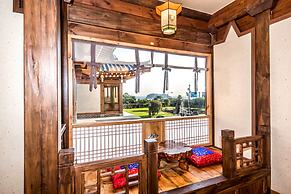 Jeju Hanok Hotel Hallagung