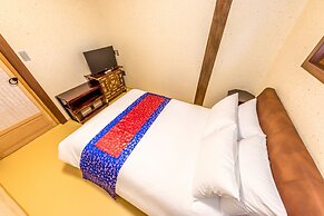 Jeju Hanok Hotel Hallagung