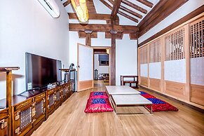 Jeju Hanok Hotel Hallagung