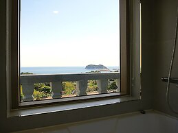 Jeju Hanok Hotel Hallagung