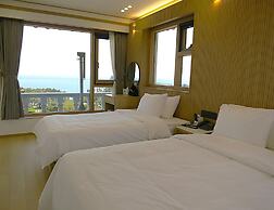 Jeju Hanok Hotel Hallagung