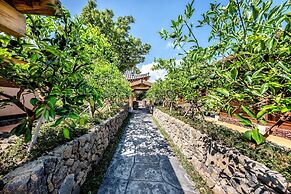 Jeju Hanok Hotel Hallagung