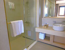 Jeju Hanok Hotel Hallagung