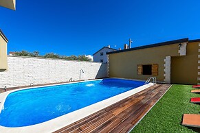 Holiday Apartments Yes Peace