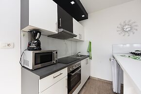 Holiday Apartments Yes Peace