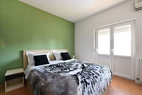 Holiday Apartments Yes Peace