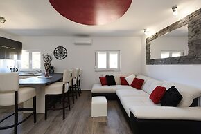 Holiday Apartments Yes Peace