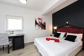 Holiday Apartments Yes Peace